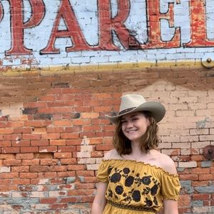 Meet your Posher, Karolina